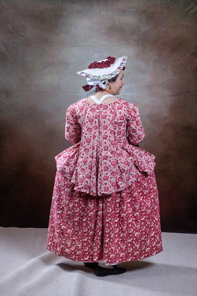 Reproduction 1760s Pet en l'air at Costume College August 2022. Simplicity S8578. Photo by Mark Edwards Photography. 