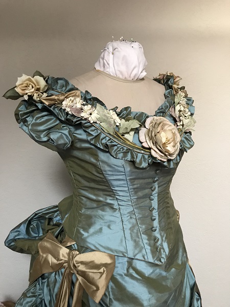 1870s Reproduction Blue Aqua Silk Bodice Right Quarter View. 