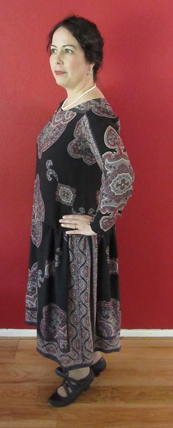 1924  Reproduction Black Print One Hour Dress   Left