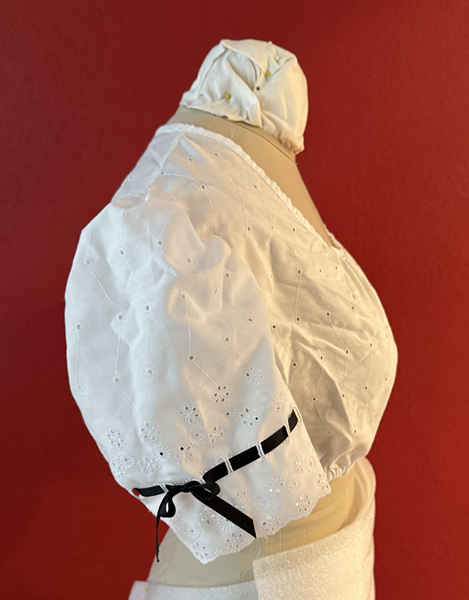 Dirndl Blouse Right. Burda 8448 